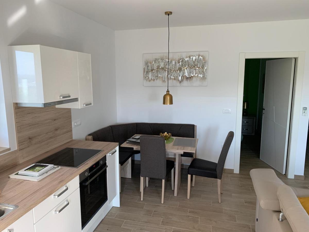 Apartment Nona Ervina *